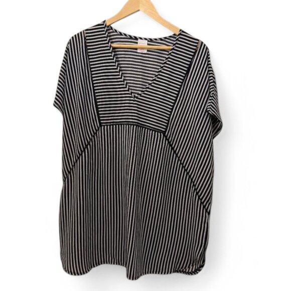 Xhilaration Black White Striped Tunic Top Stretch V-Neckline Short Sleeve Sz XL - Picture 1 of 8
